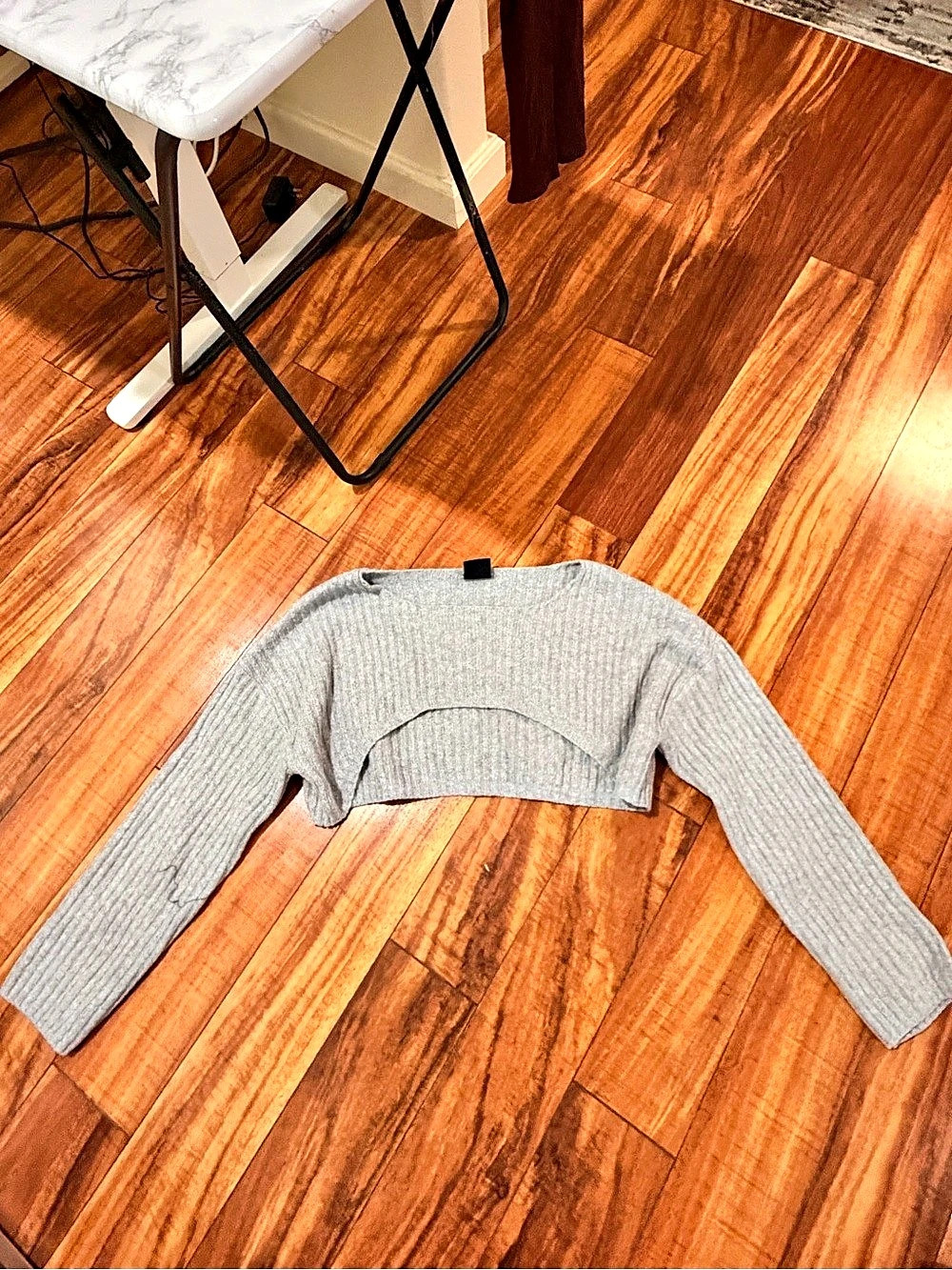 Gray Cropped Ribbed Sweater Like New